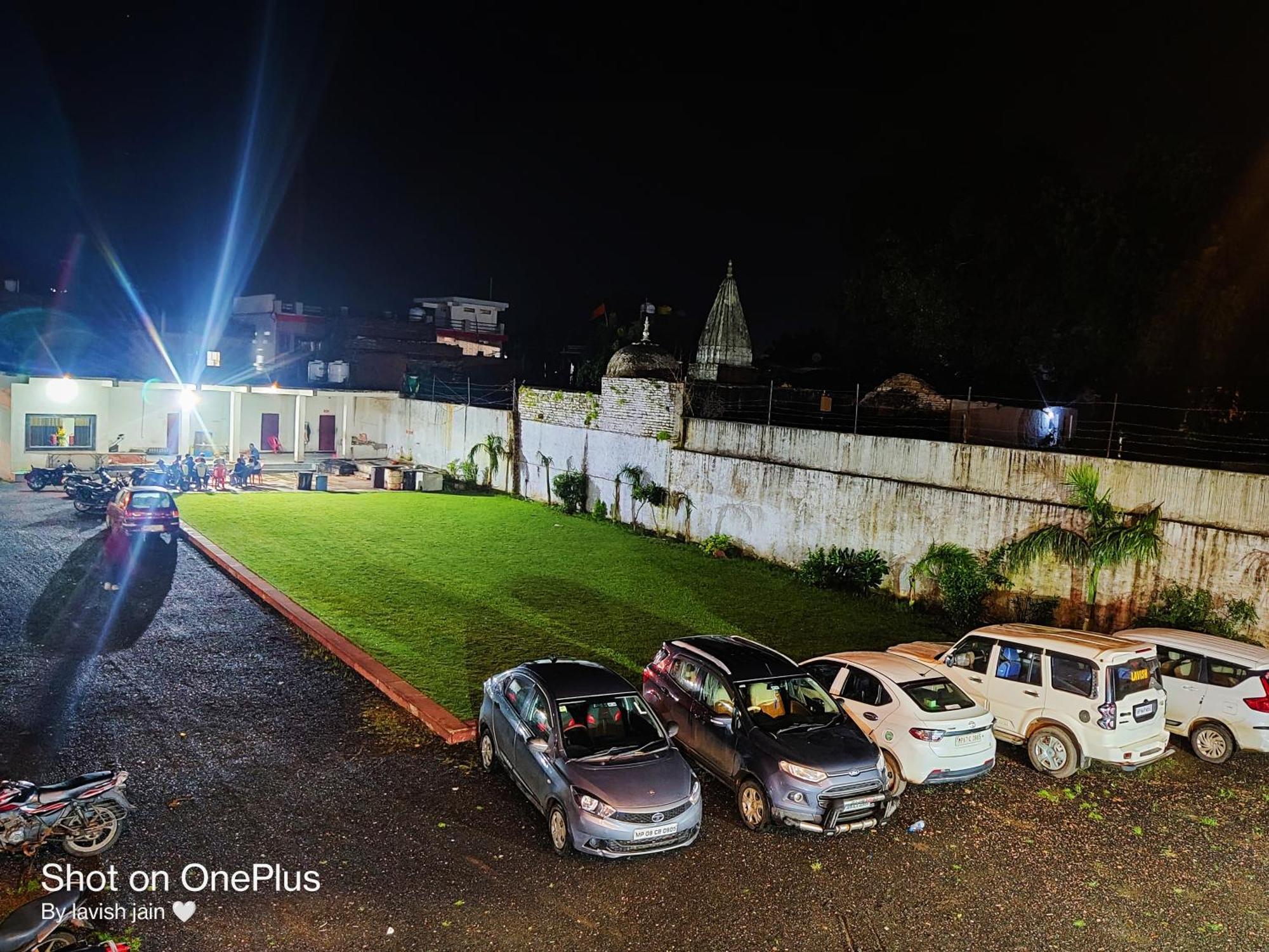Hotel Modi Palace, Chanderi Mp Kültér fotó